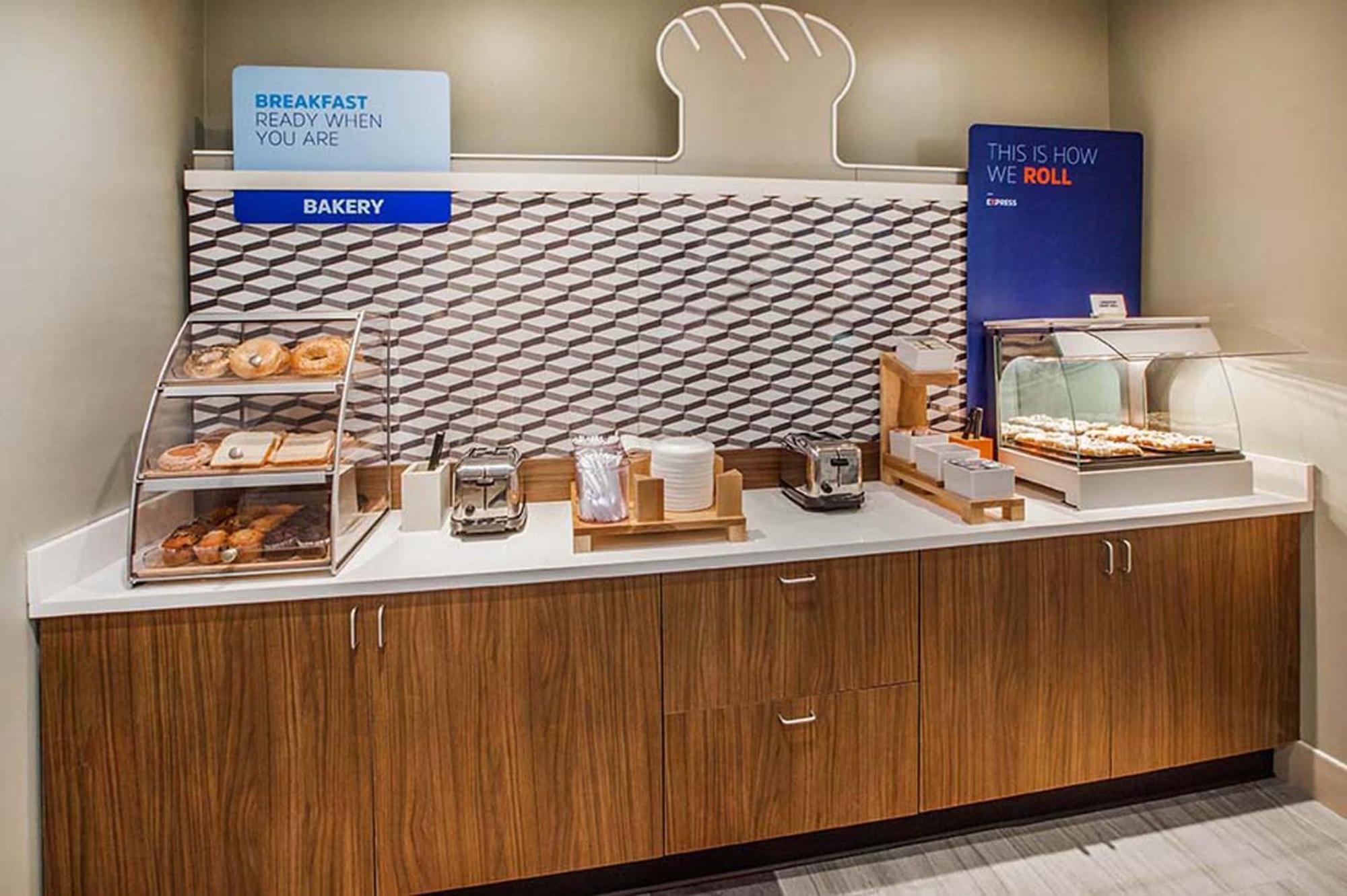 Holiday Inn Express Hotel & Suites Atascadero By Ihg Εξωτερικό φωτογραφία