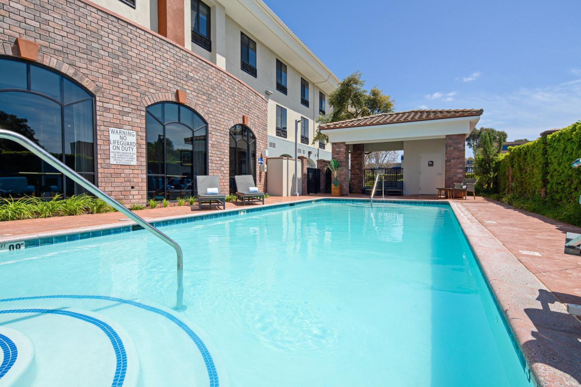 Holiday Inn Express Hotel & Suites Atascadero By Ihg Εξωτερικό φωτογραφία