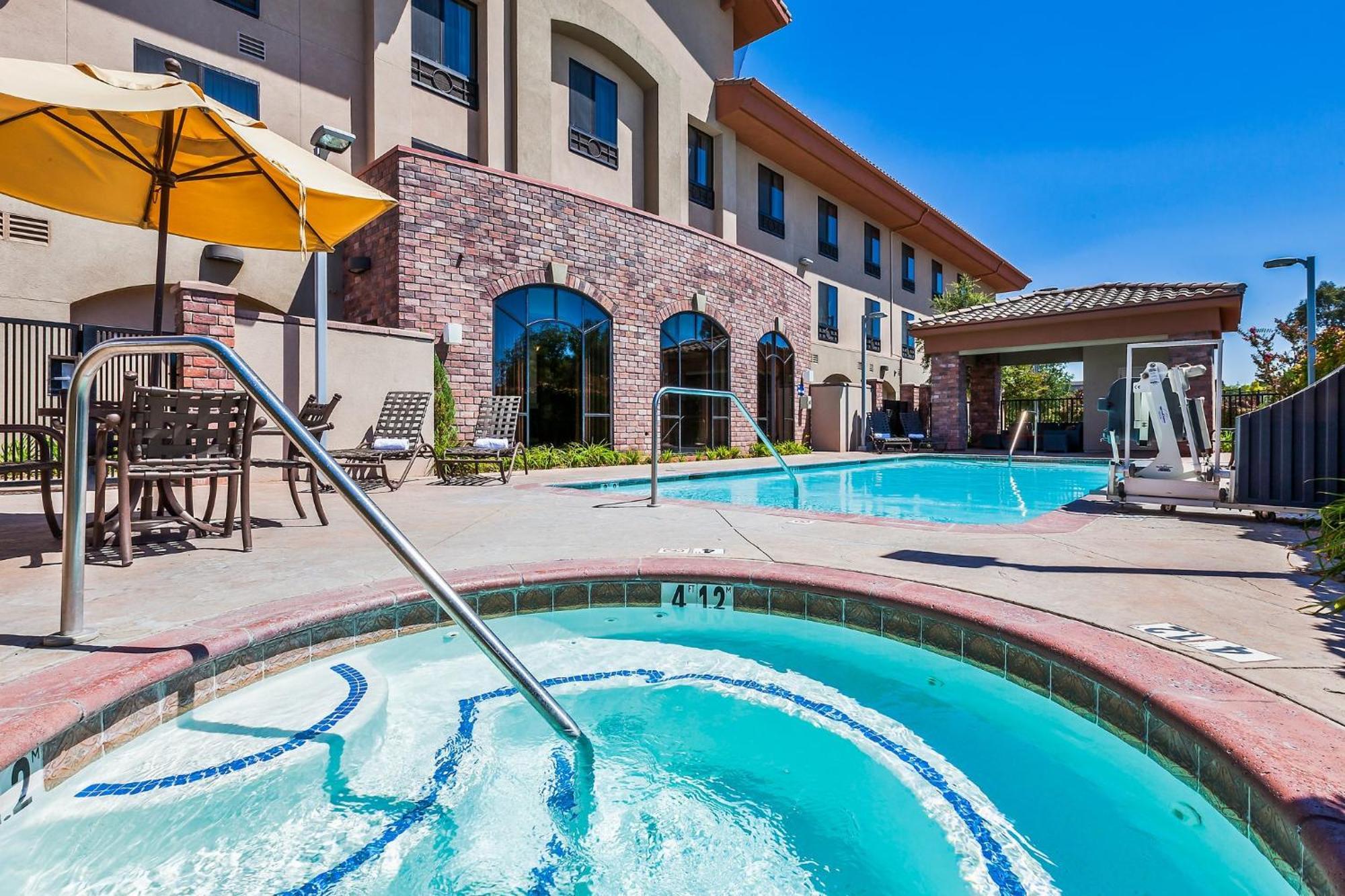 Holiday Inn Express Hotel & Suites Atascadero By Ihg Εξωτερικό φωτογραφία